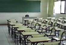 Paro docente y movilización en repudio a la flexibilización laboral de Milei