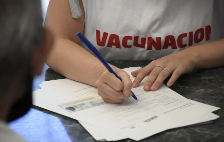 Morón continúa con los operativos de preinscripción de la vacuna contra el Covid-19
