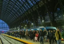 Paro de trenes: Ya salieron los últimos trenes en las líneas afectadas trenes-linea-mitre-llega-retiro-tras-obras