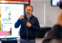 Milei y Caputo respaldaron a Valenzuela por las tasas Municipales a los supermercados