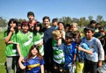 Kicillof firmó un convenio con Cáritas para la realización de la Copa Mugica