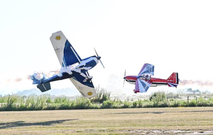 escobar-vuela-exposicion-aerea escobar-vuela-exposicion-aerea