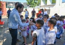 Fernando Moreira participó del inicio de clases en una escuela primaria de Villa Bonich san-martin-moreira-katopodis-inicio-lectivo-villa-bonish