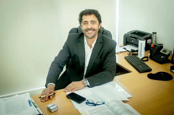 adrian-maciel-defensor-pueblo-pilar-despacho