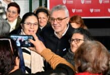 Julio Zamora distinguió la labor de más de 200 manzaneras de Benavídez, Dique Luján y Ricardo Rojas tigre-zamora-agazajo-manzaneras