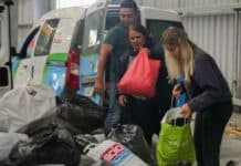 Escobar recibe donaciones para asistir con la "Campaña de Abrigo 2025" escobar-campana-abrigo-donaciones