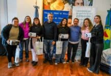 Pablo Descalzo y Andrés Larroque entregaron herramientas y material deportivo ituzaingo-descalzo-larroque-entrega-materiales