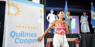 Mayra Mendoza visitó Primaria N°1 que adquirió equipamiento con financiamiento municipal