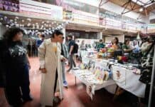 Mayra Mendoza recorrió la feria de economía popular de UNQ