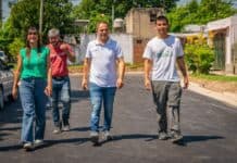 Abella supervisó los avances de la obra de asfalto en Villanueva