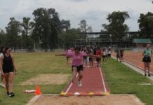 En el marco de la Colonia de Verano 2026, la comunidad disfrutó de actividades en la Pista de Atletismo Municipal