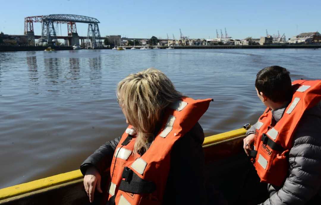ciudad-paseo-bote-la-boca