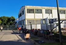 Se agrava la situación de reconocida empresa láctea y los empleados reclaman por recortes y suspensiones